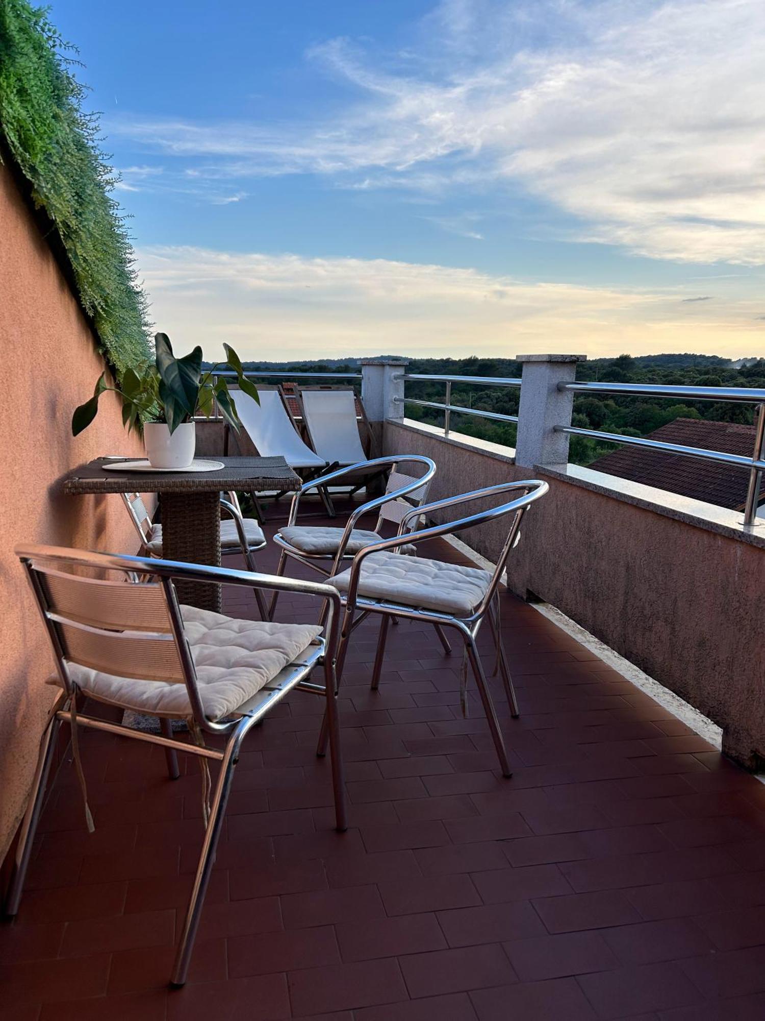 Apartments Mandic Pula Cameră foto